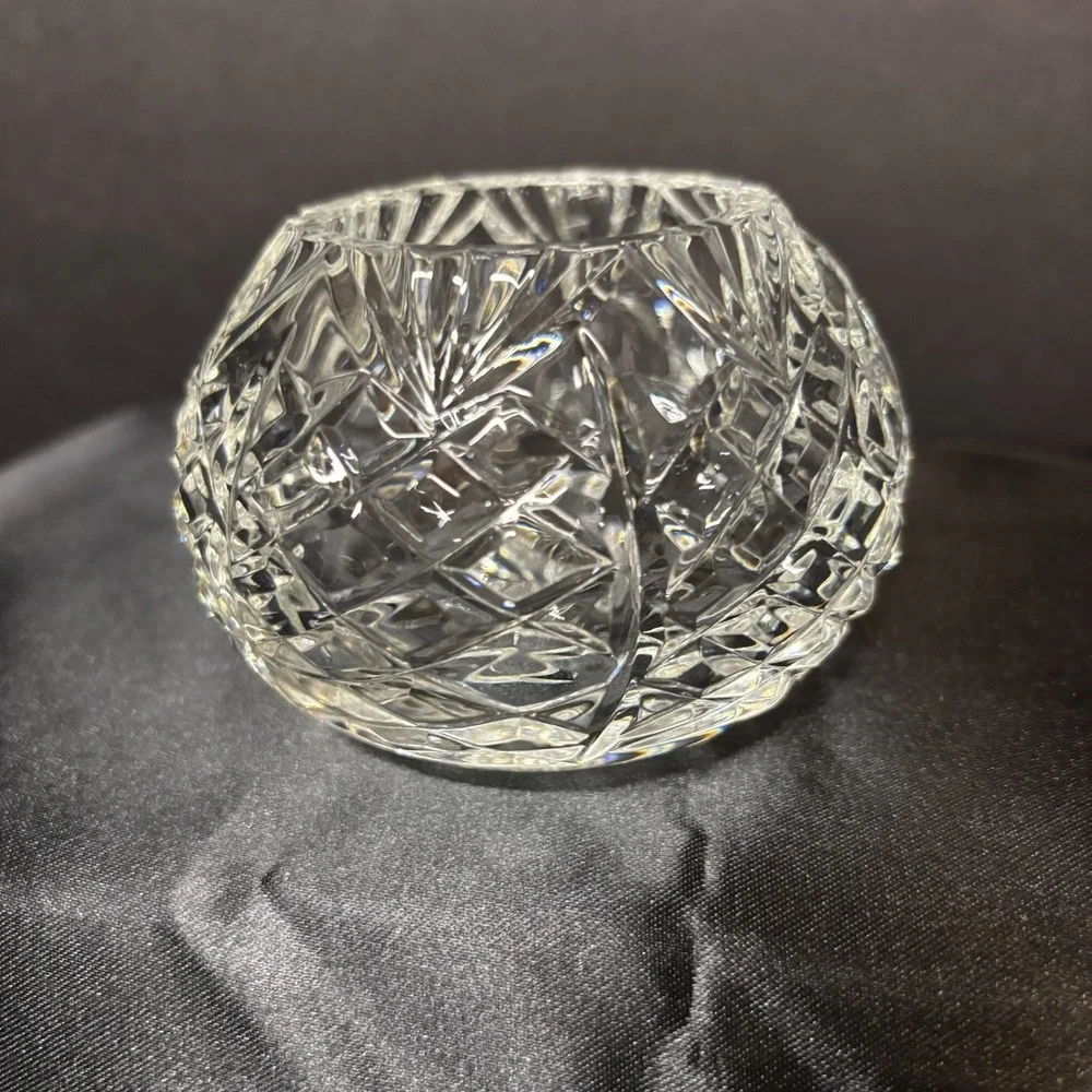 Hand Cut Lead Crystal Bowl/Vase w/Pineapple Cut Vintage‎ 2 available